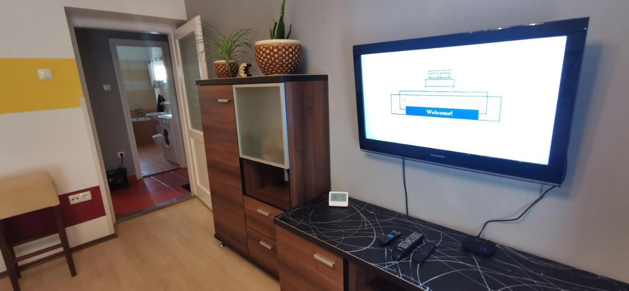 מישקולץ Smart Business Apartman מראה חיצוני תמונה