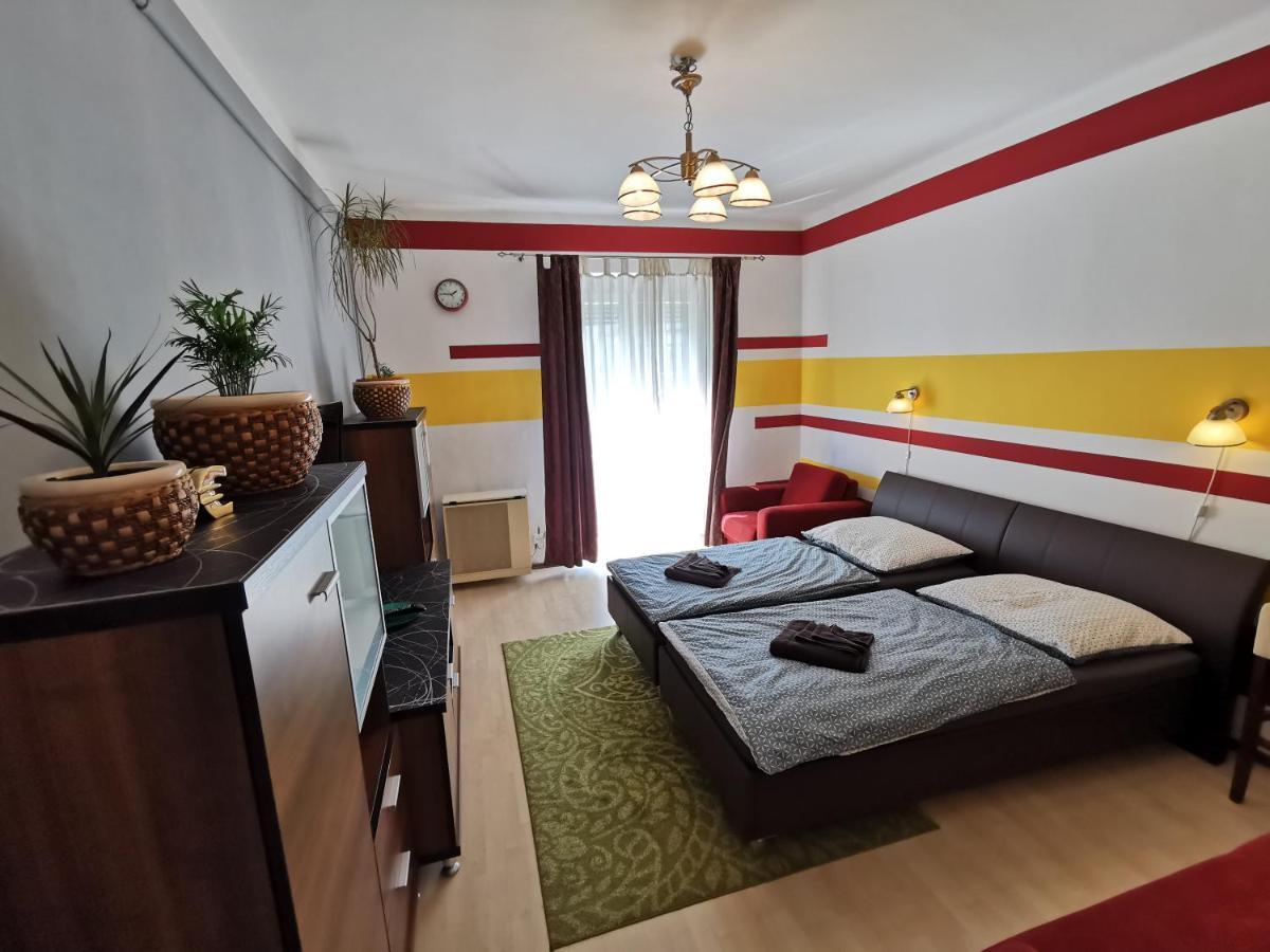מישקולץ Smart Business Apartman מראה חיצוני תמונה